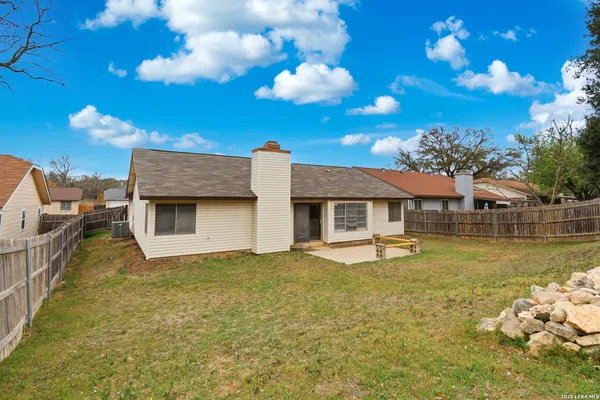 $2,000 | 5822 Misty Glen, San Antonio, TX 78247