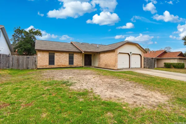 $2,000 | 5822 Misty Glen, San Antonio, TX 78247