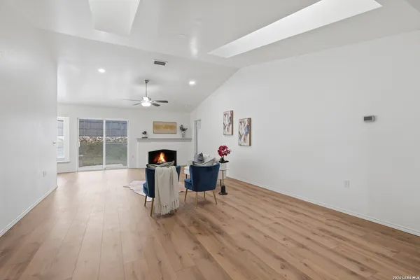 $2,000 | 5822 Misty Glen, San Antonio, TX 78247
