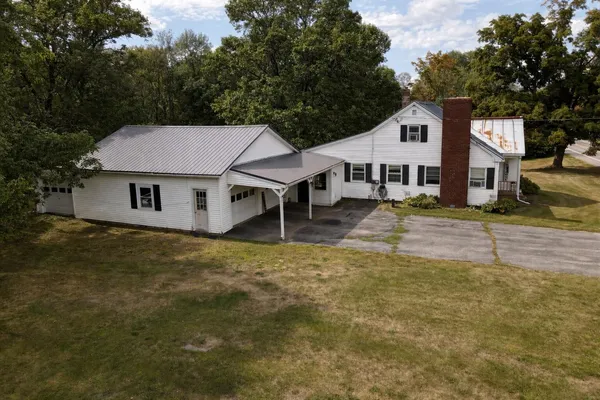 $295,000 | 15 South Main Street, Detroit, ME 04929