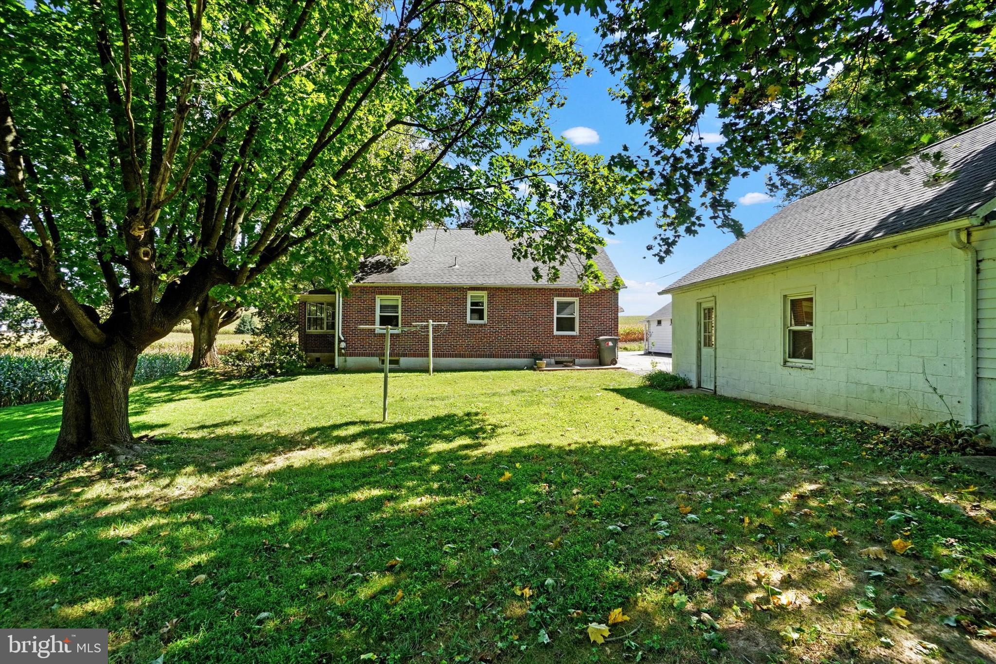 2438 New Park Road New Park, PA 17352 - Photo 23 of 28