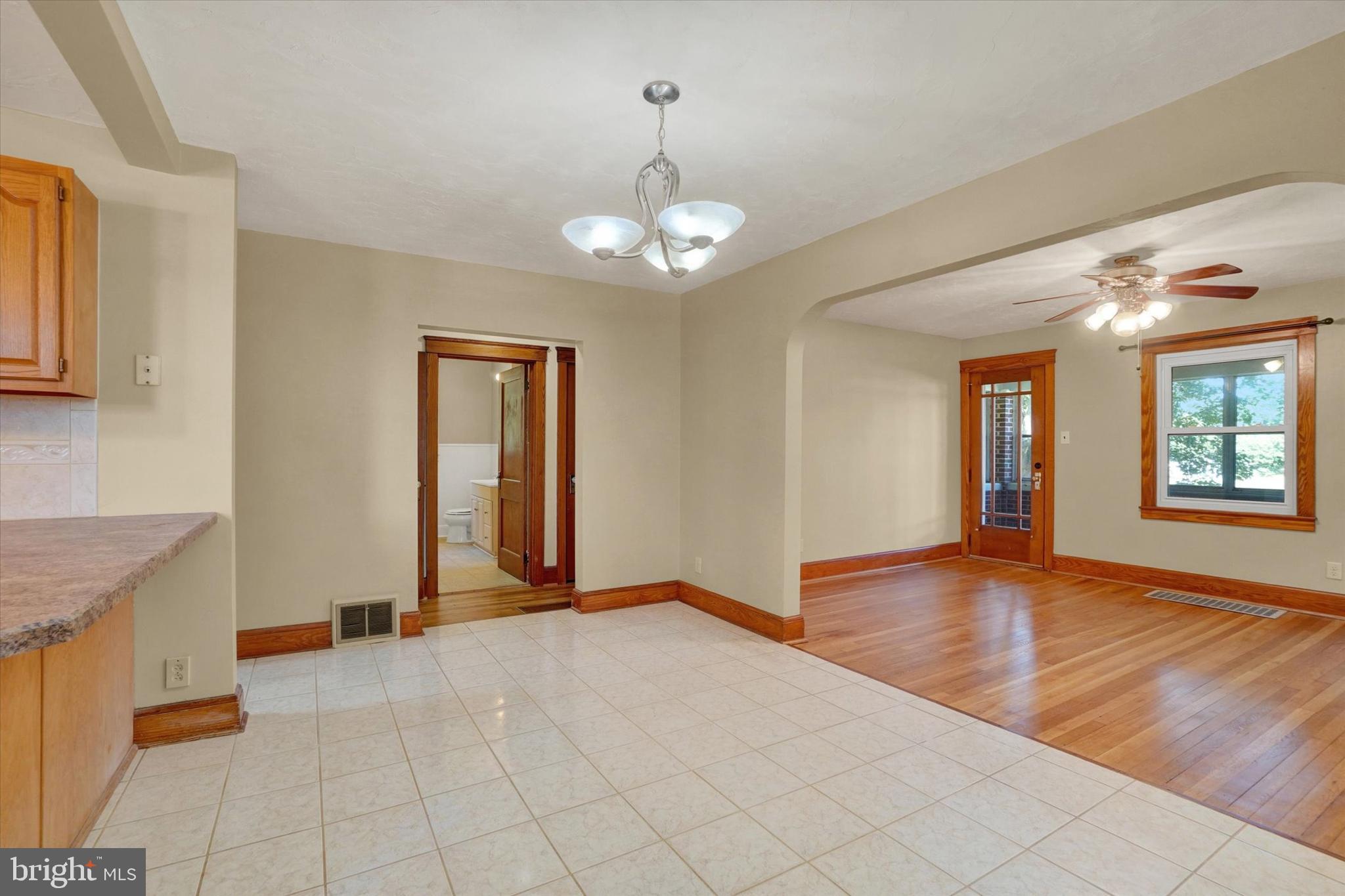 2438 New Park Road New Park, PA 17352 - Photo 4 of 28