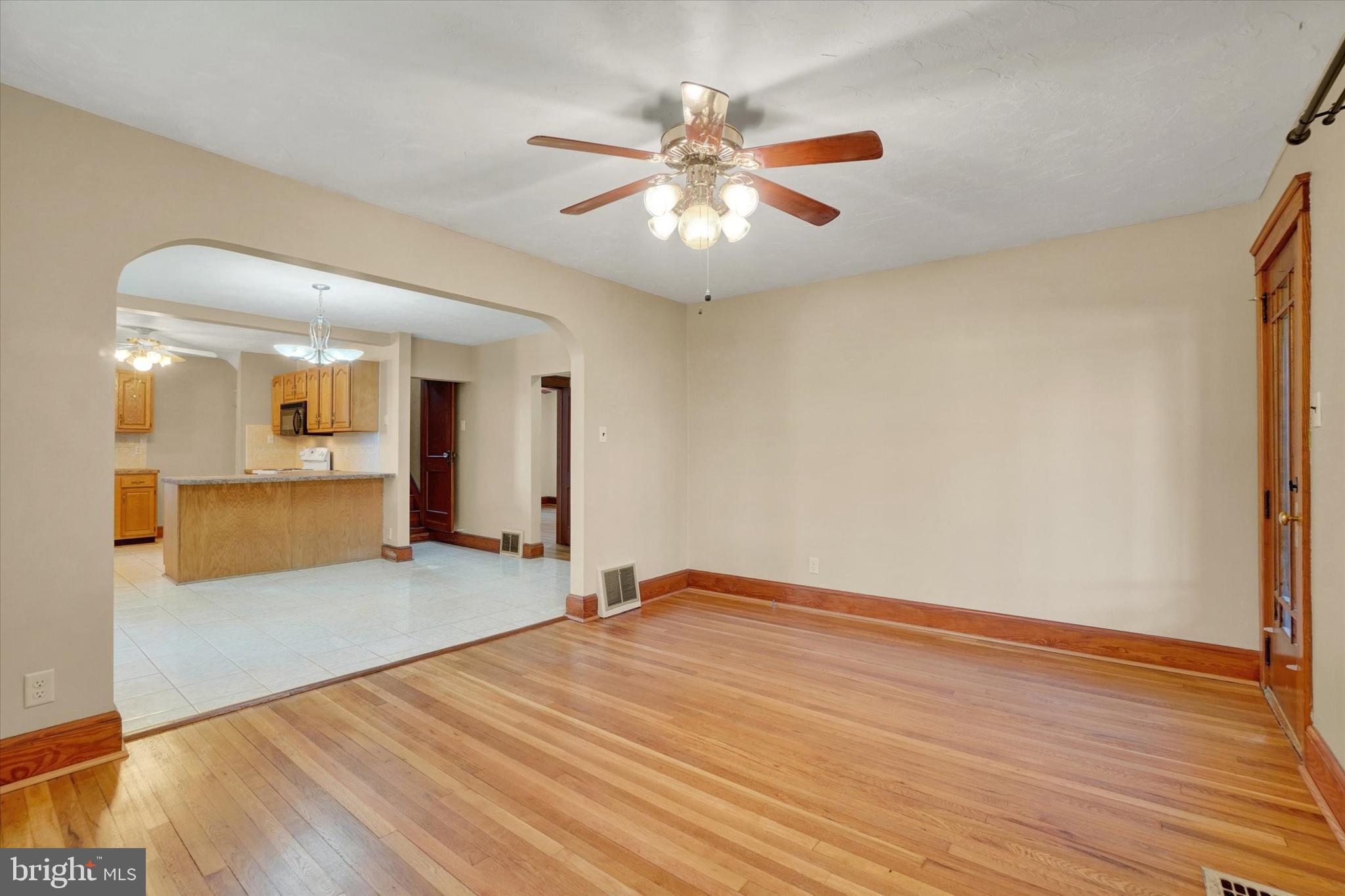 2438 New Park Road New Park, PA 17352 - Photo 7 of 28