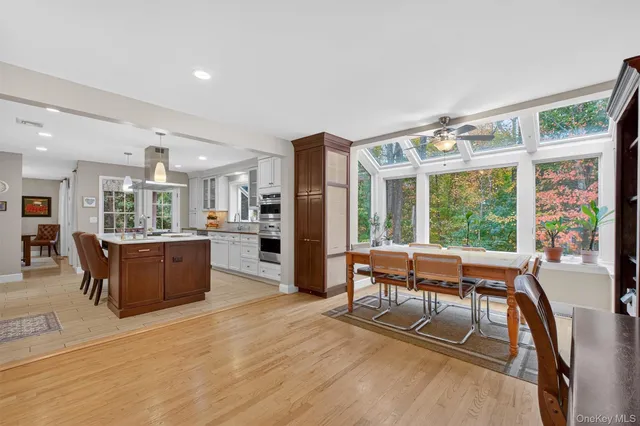 $899,900 | 16 Nottingham Way, Mahopac, NY 10541