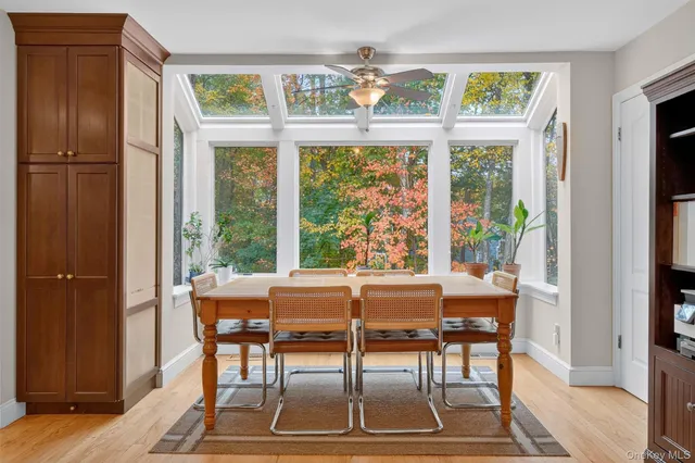 $899,900 | 16 Nottingham Way, Mahopac, NY 10541