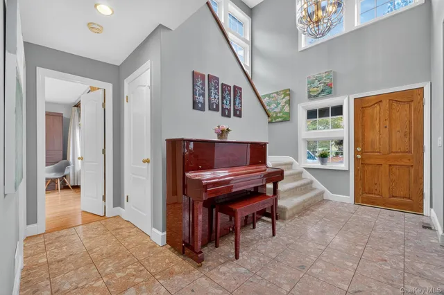 $899,900 | 16 Nottingham Way, Mahopac, NY 10541