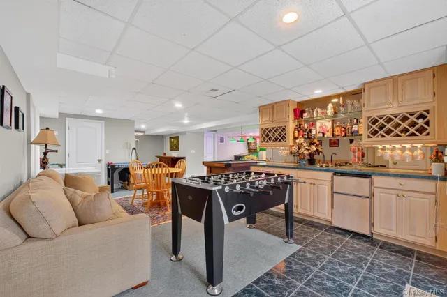 $899,900 | 16 Nottingham Way, Mahopac, NY 10541