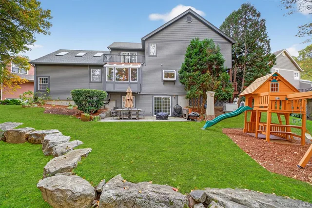 $899,900 | 16 Nottingham Way, Mahopac, NY 10541