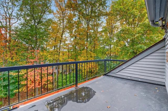 $899,900 | 16 Nottingham Way, Mahopac, NY 10541