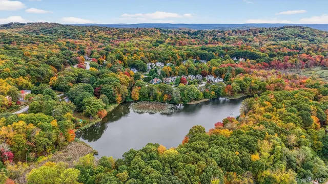 $899,900 | 16 Nottingham Way, Mahopac, NY 10541