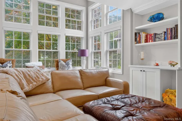 $899,900 | 16 Nottingham Way, Mahopac, NY 10541