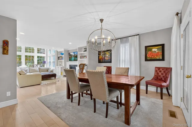 $899,900 | 16 Nottingham Way, Mahopac, NY 10541