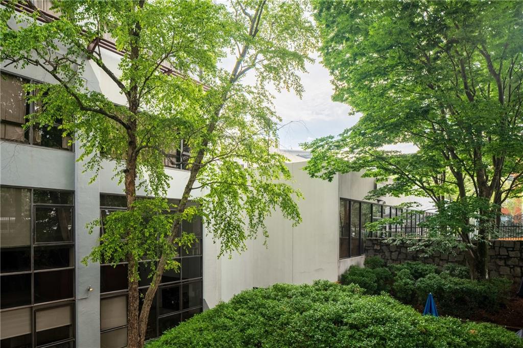 120 Ralph McGill Boulevard Northeast, Unit 204 Atlanta, GA 30308 - Photo 31 of 40