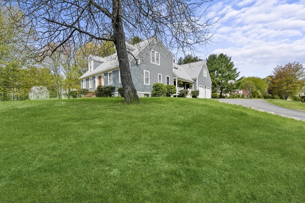 109 Olde Forge Road Hanover, MA 02339 - Photo 4 of 39 Gallery Image 4