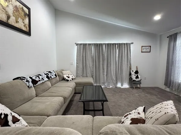 $299,900 | 840 Palmetto Avenue, Frostproof, FL 33843