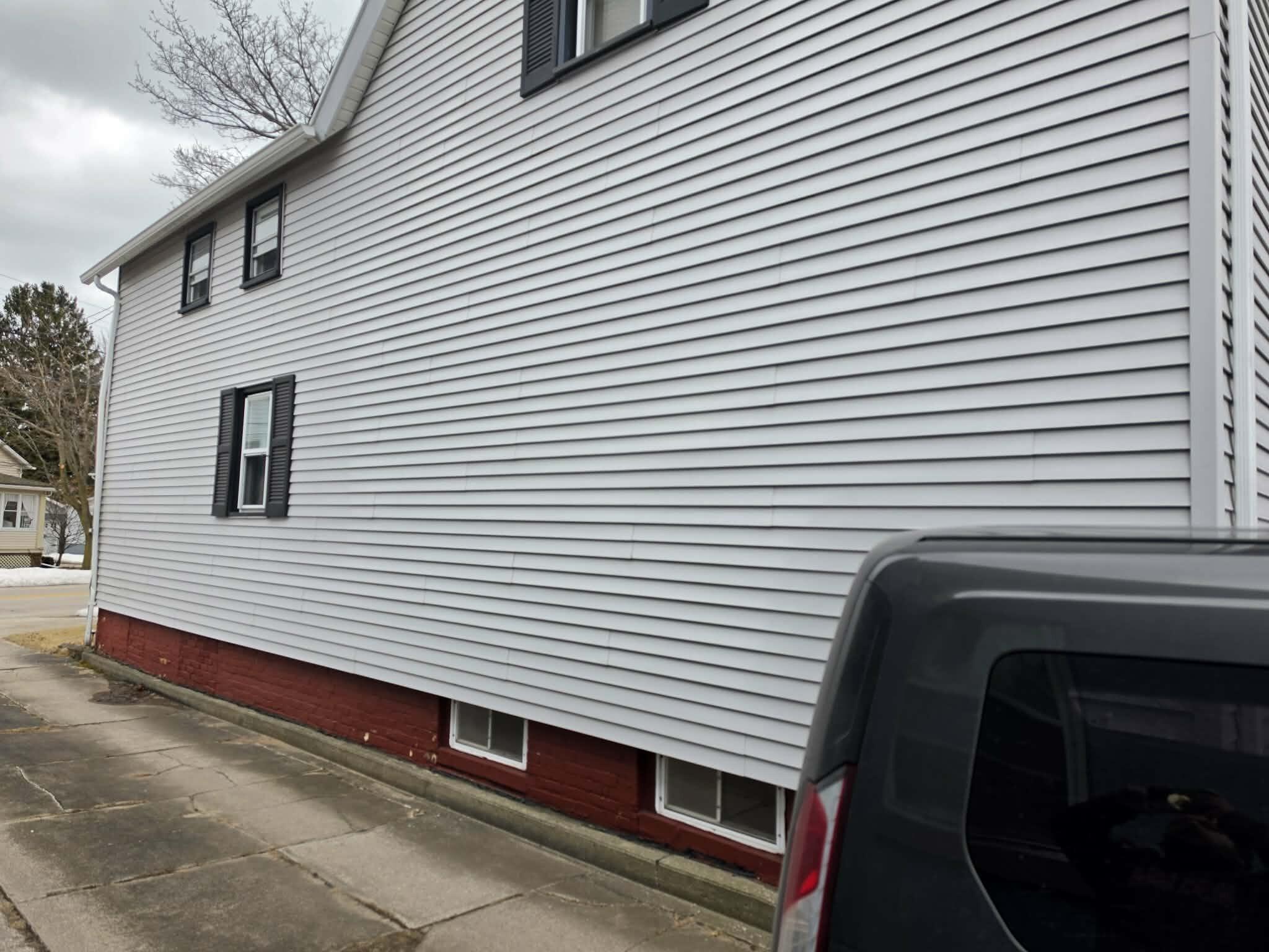 1420 Hawthorne Avenue Two Rivers, WI 54241 - Photo 26 of 38 houseside