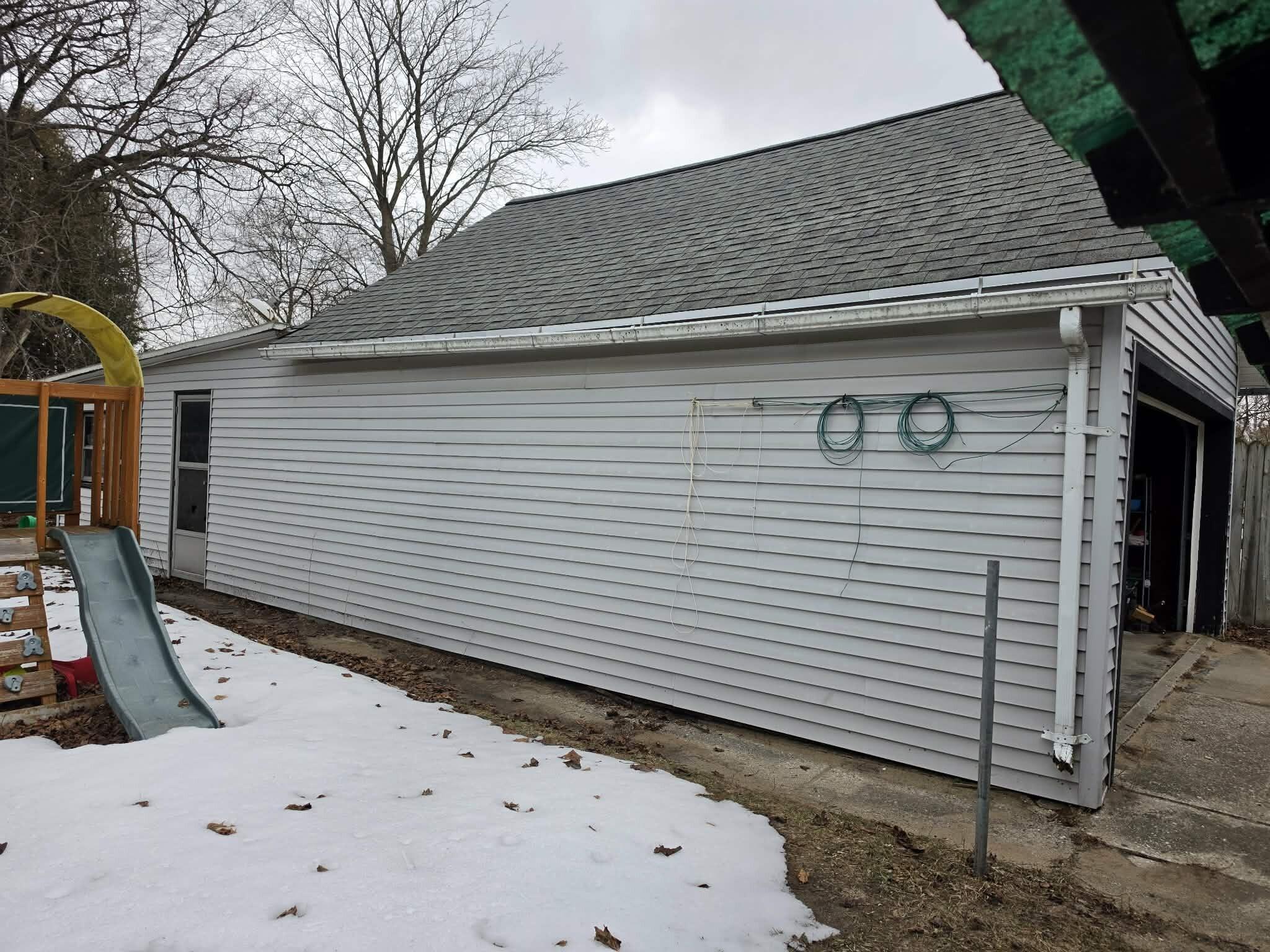 1420 Hawthorne Avenue Two Rivers, WI 54241 - Photo 28 of 38 garage