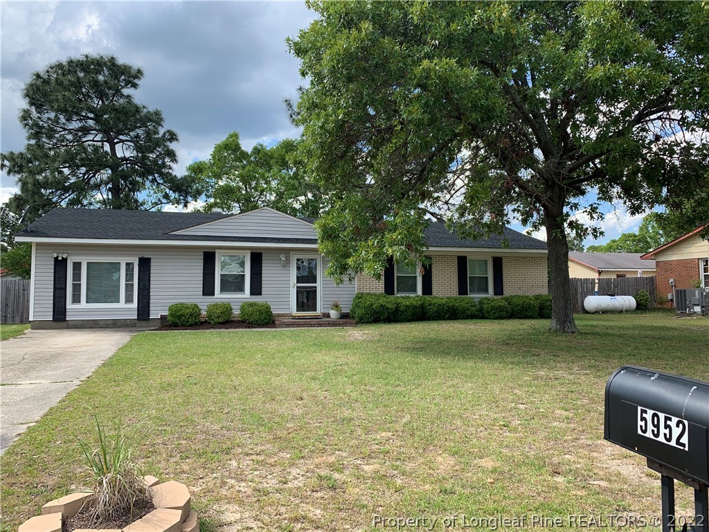5952 Spinner Road Hope Mills, NC 28348 - Photo 1 of 16 Gallery Image 1