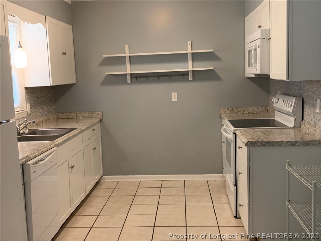 5952 Spinner Road Hope Mills, NC 28348 - Photo 4 of 16 Gallery Image 4