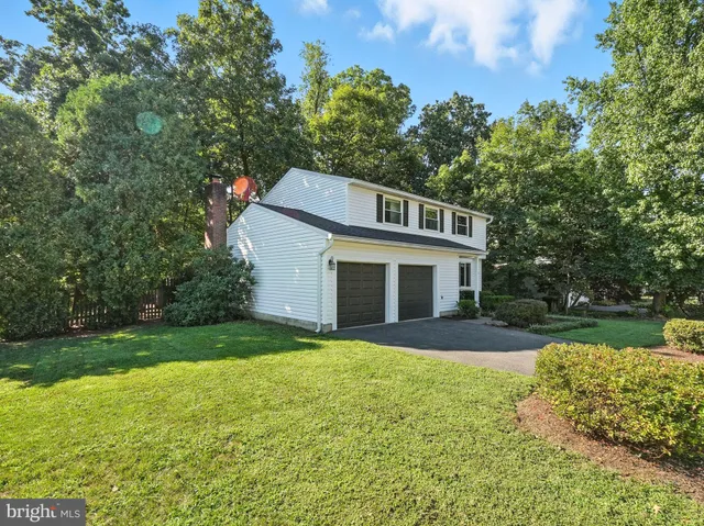 $775,000 | 12817 Framingham Court, Herndon, VA 20171