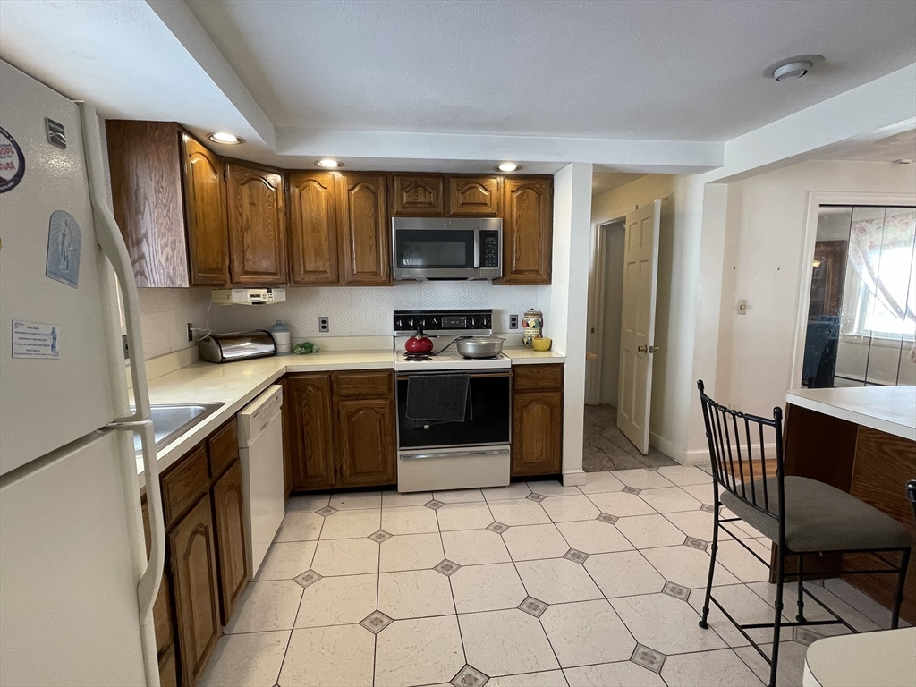 2 Mooney Road Burlington, MA 01803 - Photo 9 of 25