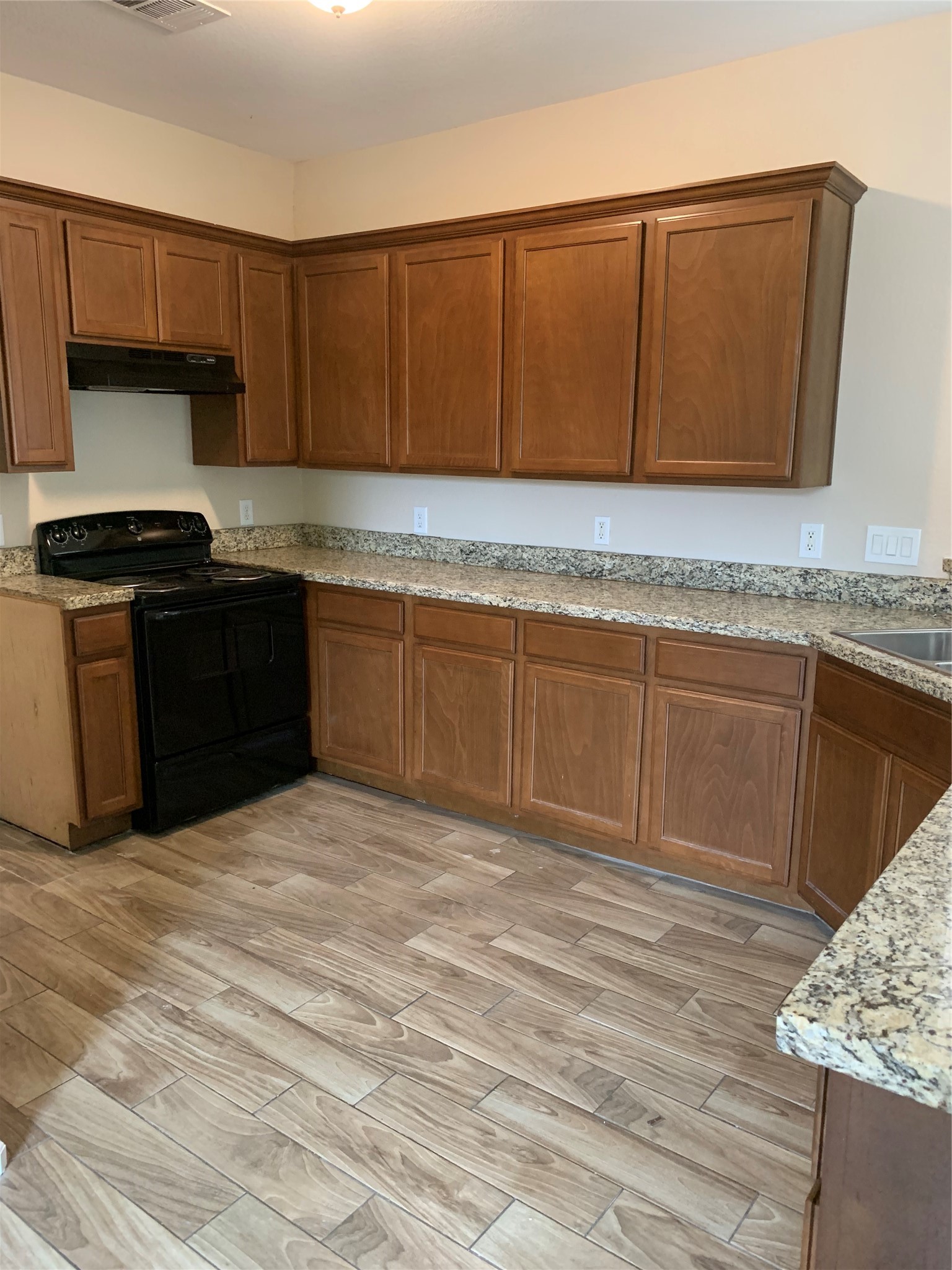 5329 Rue Street Houston, TX 77033 - Photo 8 of 14