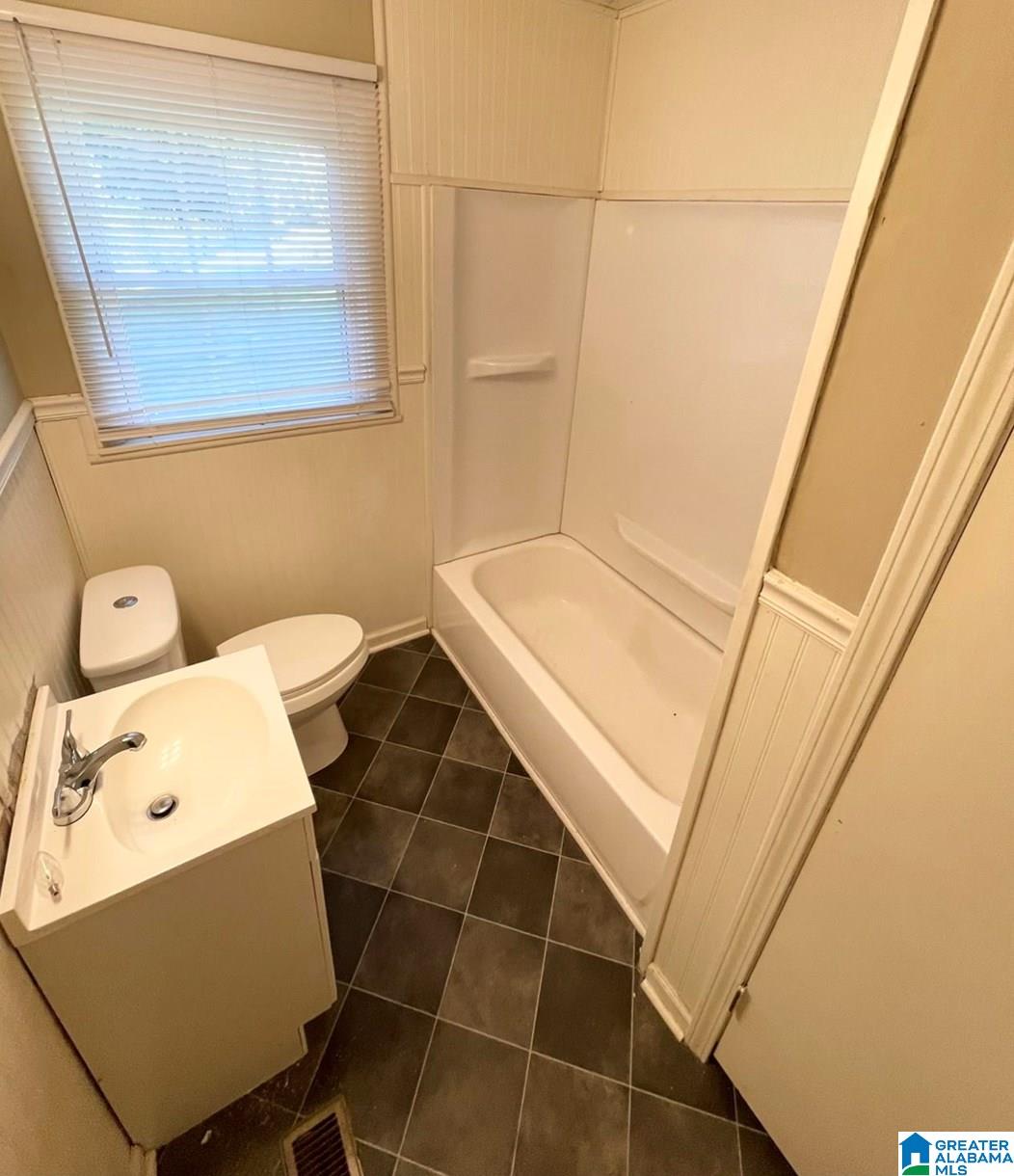 716 West 55th Street Anniston, AL 36206 - Photo 14 of 16