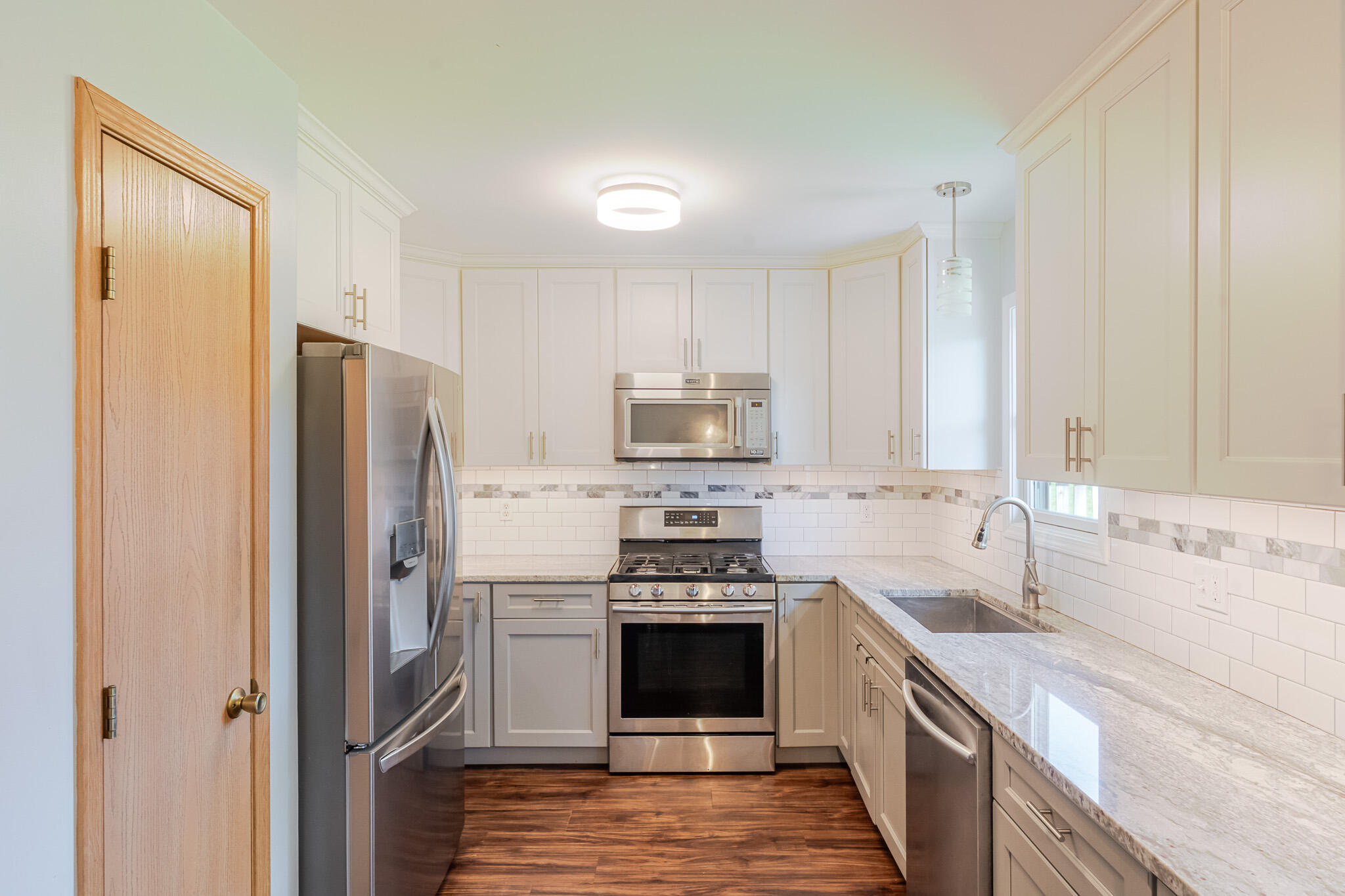 183 West 128th Avenue Crown Point, IN 46307 - Photo 9 of 26 2048x1365