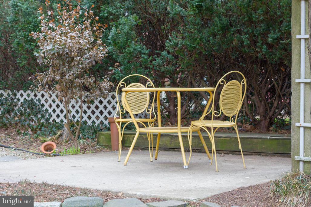 632 Stamford Road Baltimore, MD 21229 - Photo 22 of 30 Exterior (General)