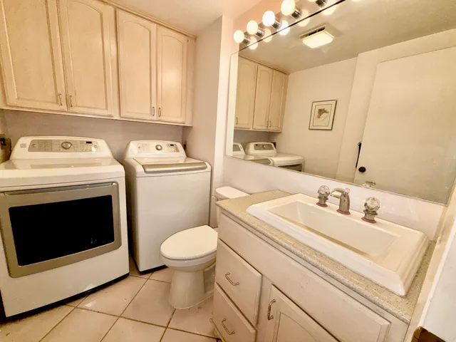 a view of an entryway