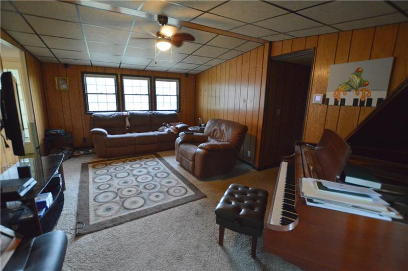 131 North Hazzard Road Jackson Center, PA 16133 - Photo 6 of 18