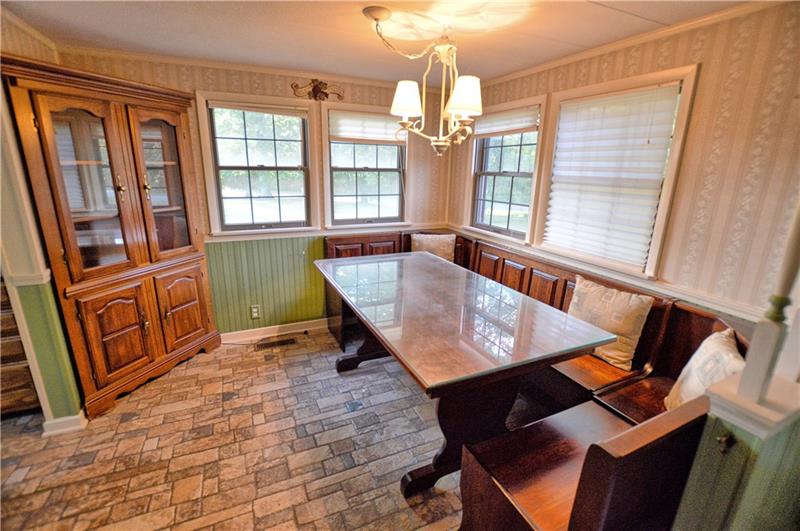 131 North Hazzard Road Jackson Center, PA 16133 - Photo 7 of 18