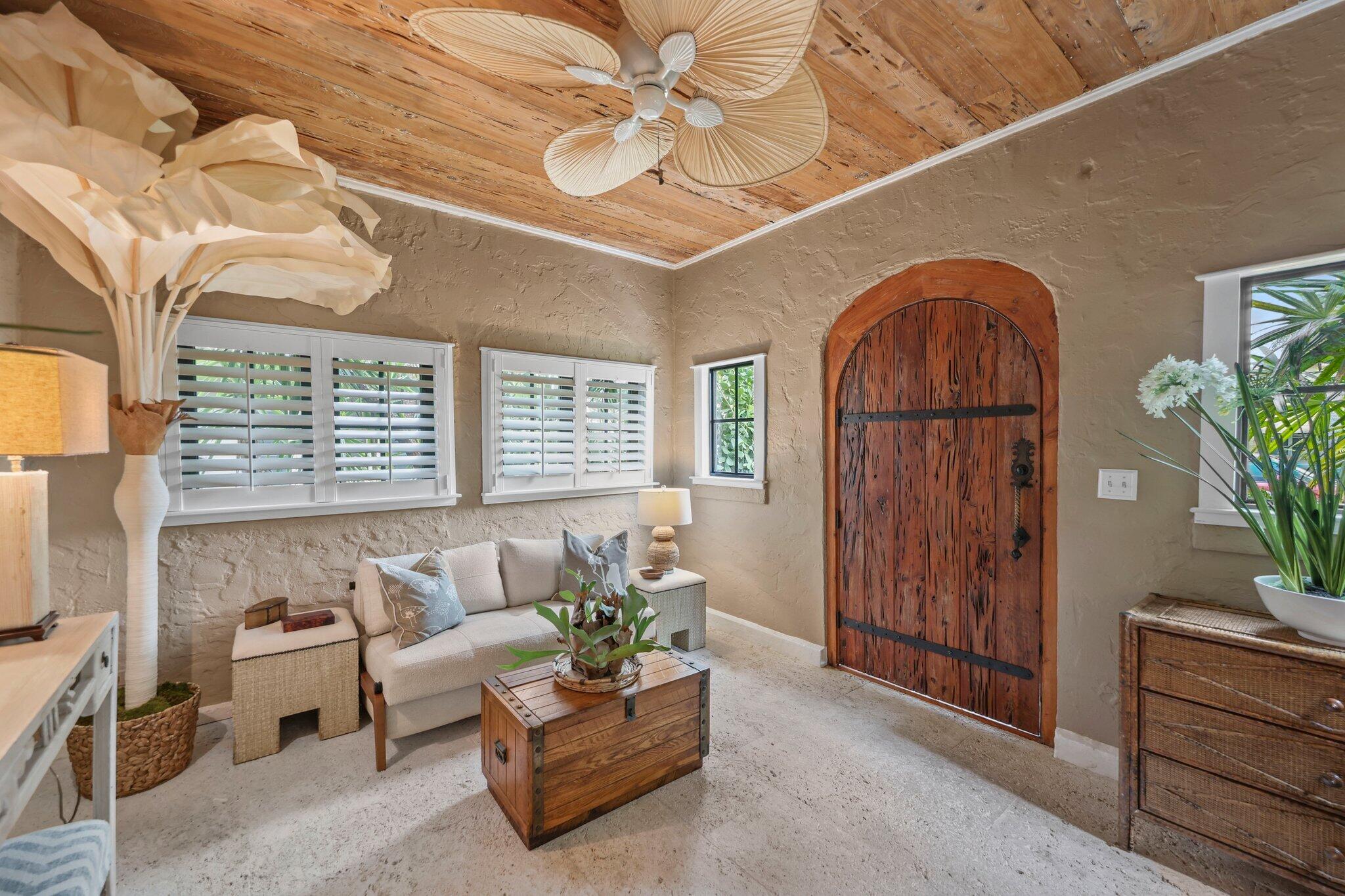 605 Sunset Road West Palm Beach, FL 33401 - Photo 15 of 42 Entry Foyer