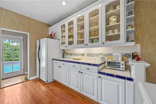 $4,000 | 605 Sunset Road, West Palm Beach, FL 33401