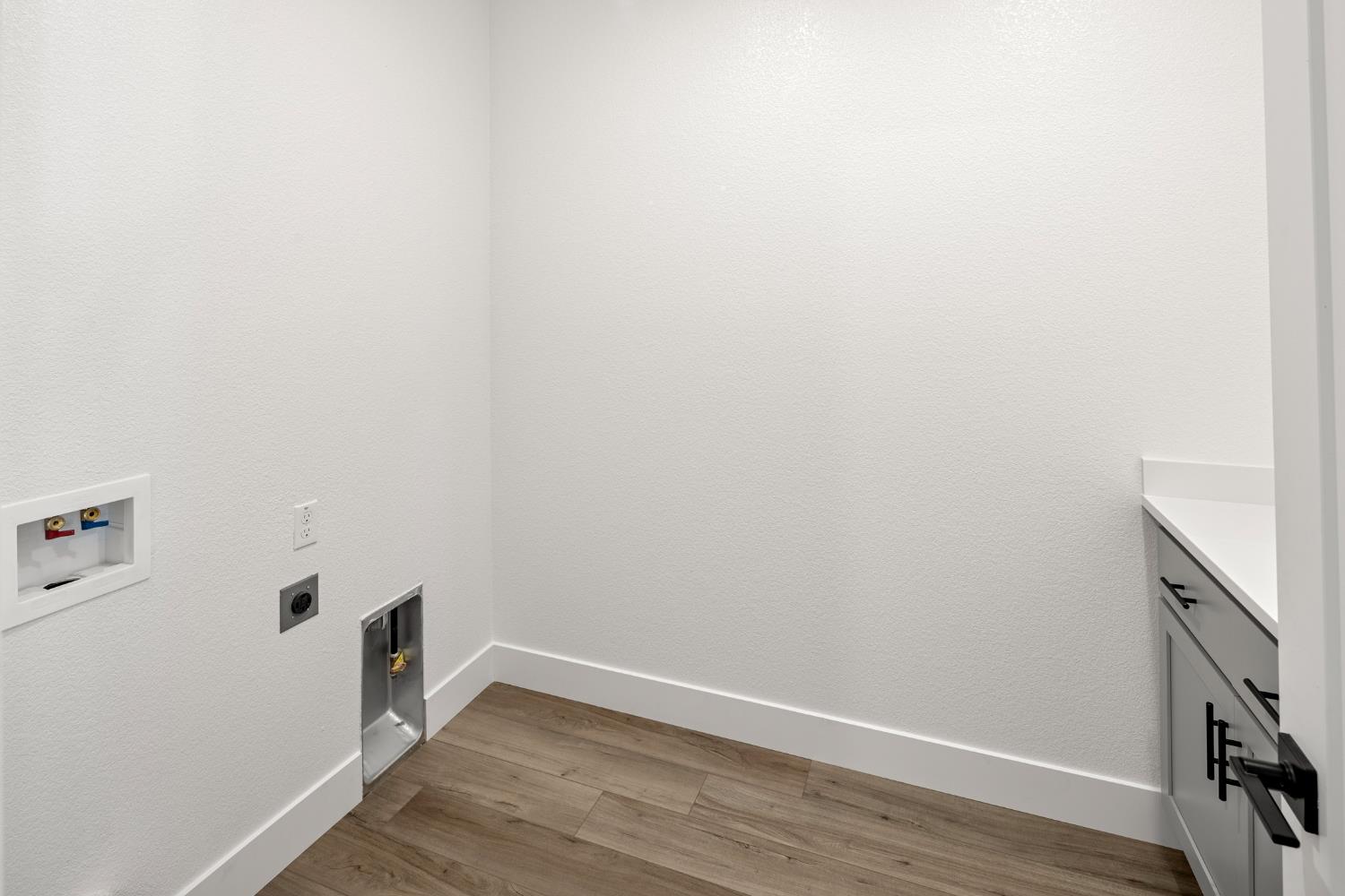 2425 Briar Meadow Circle Auburn, CA 95603 - Photo 23 of 51 a view of an empty room