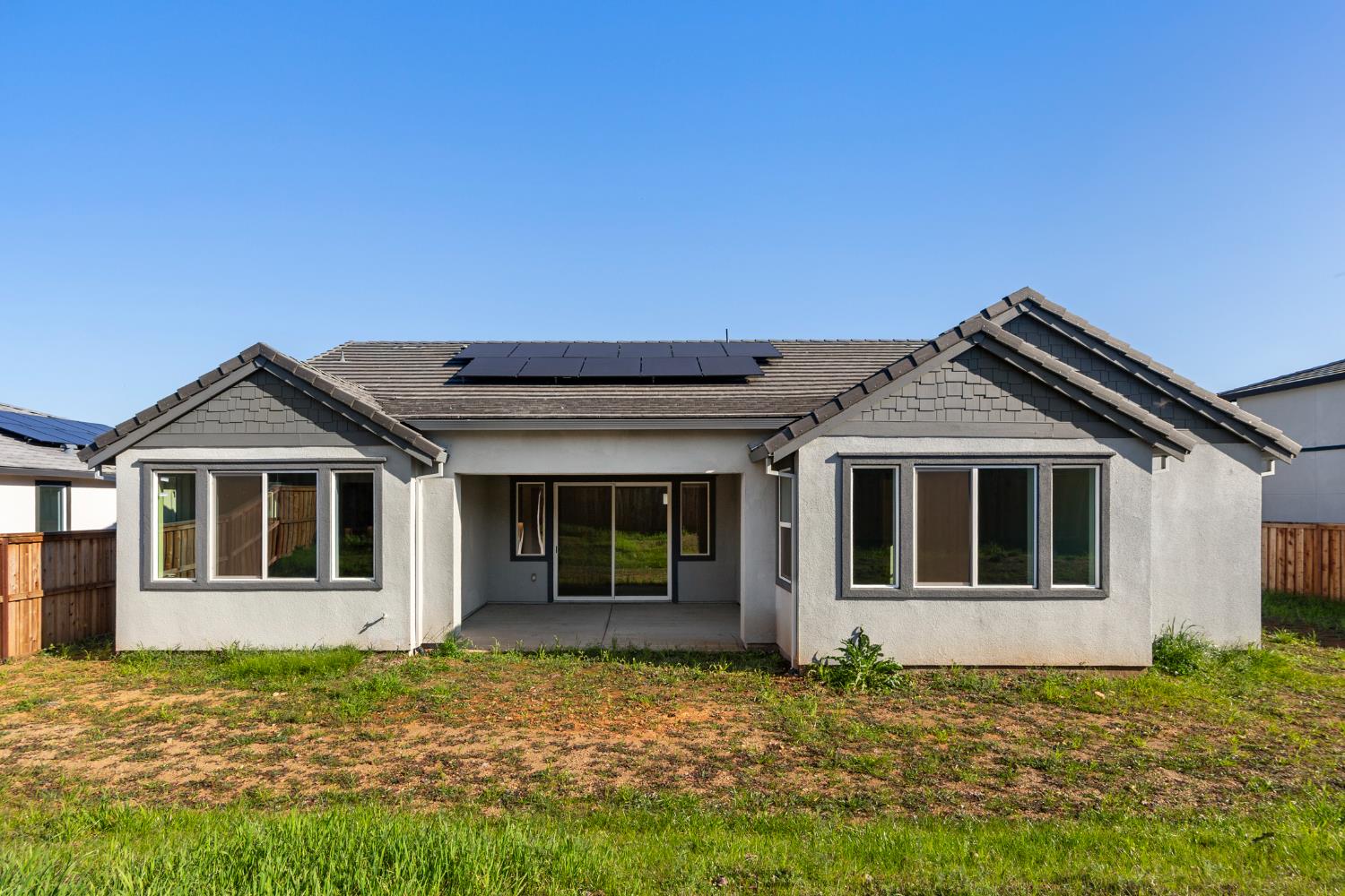 2425 Briar Meadow Circle Auburn, CA 95603 - Photo 45 of 51 a house with garden in front of it