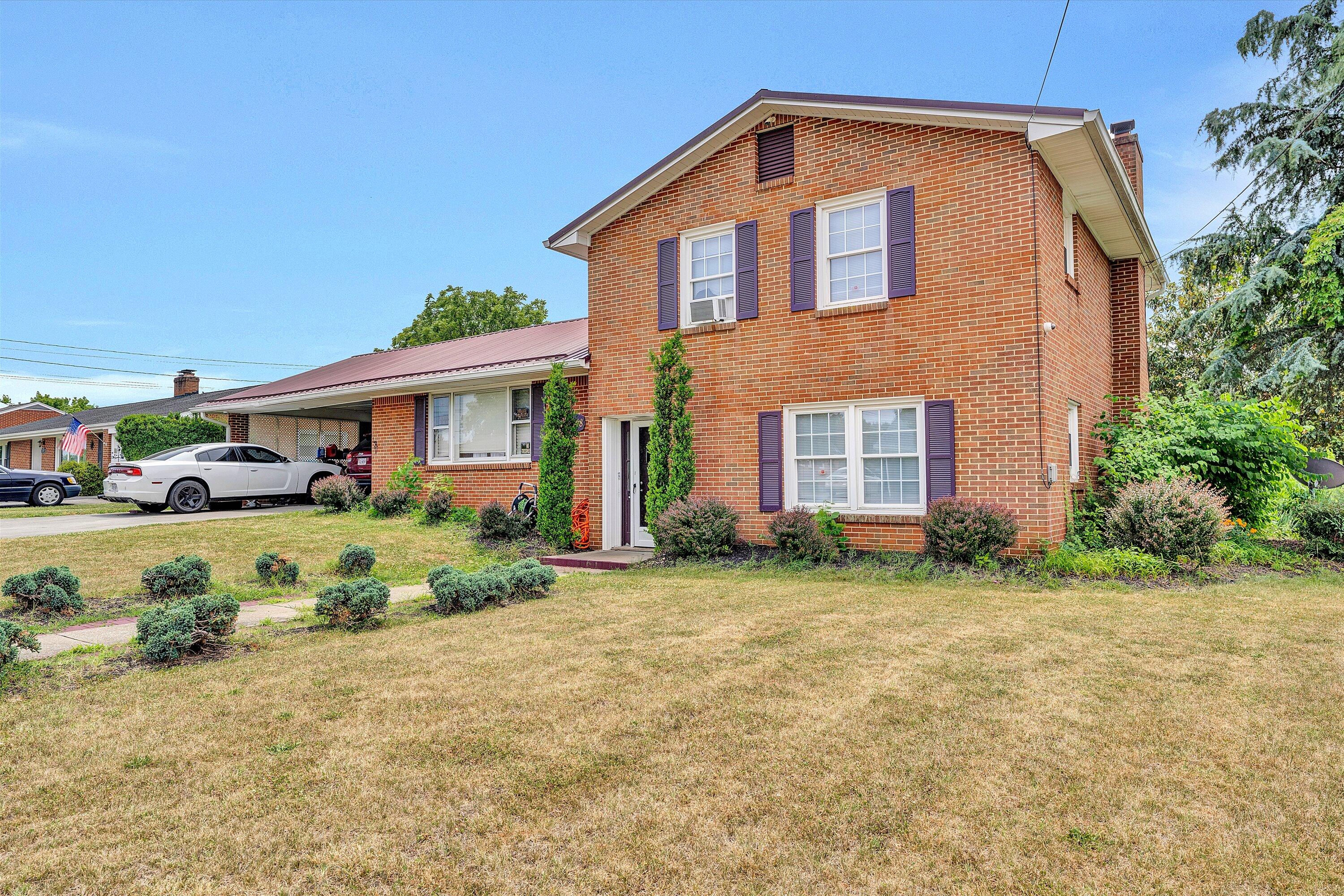 4348 Tellico Road Northwest Roanoke, VA 24017 - Photo 2 of 25 03-SGP-03484