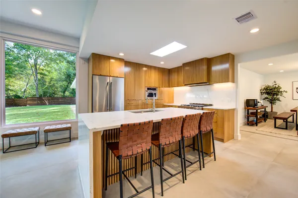 $8,500 | 303 Isolde Drive, Houston, TX 77024