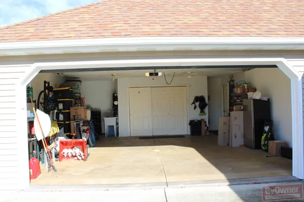 $435,000 | 408 Steeplechase Drive, Auburn, IN 46706
