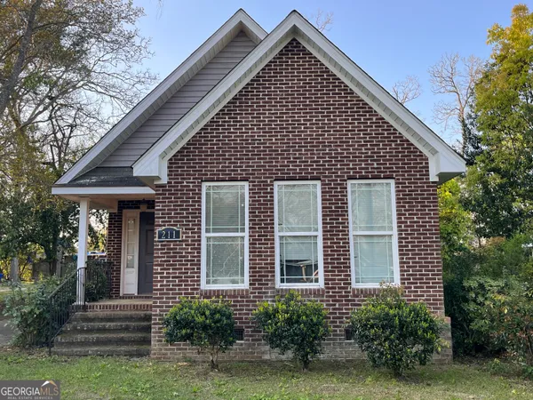 $100,000 | 211 Malaga Street Northeast, Pelham, GA 31779