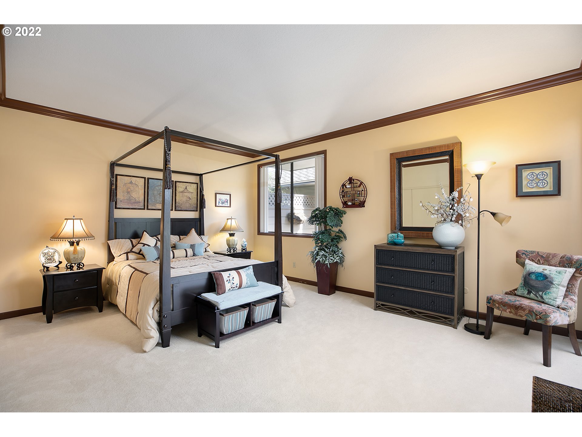 32221 Southwest Boones Bend Road Wilsonville, OR 97070 - Photo 26 of 32 a living room with furniture