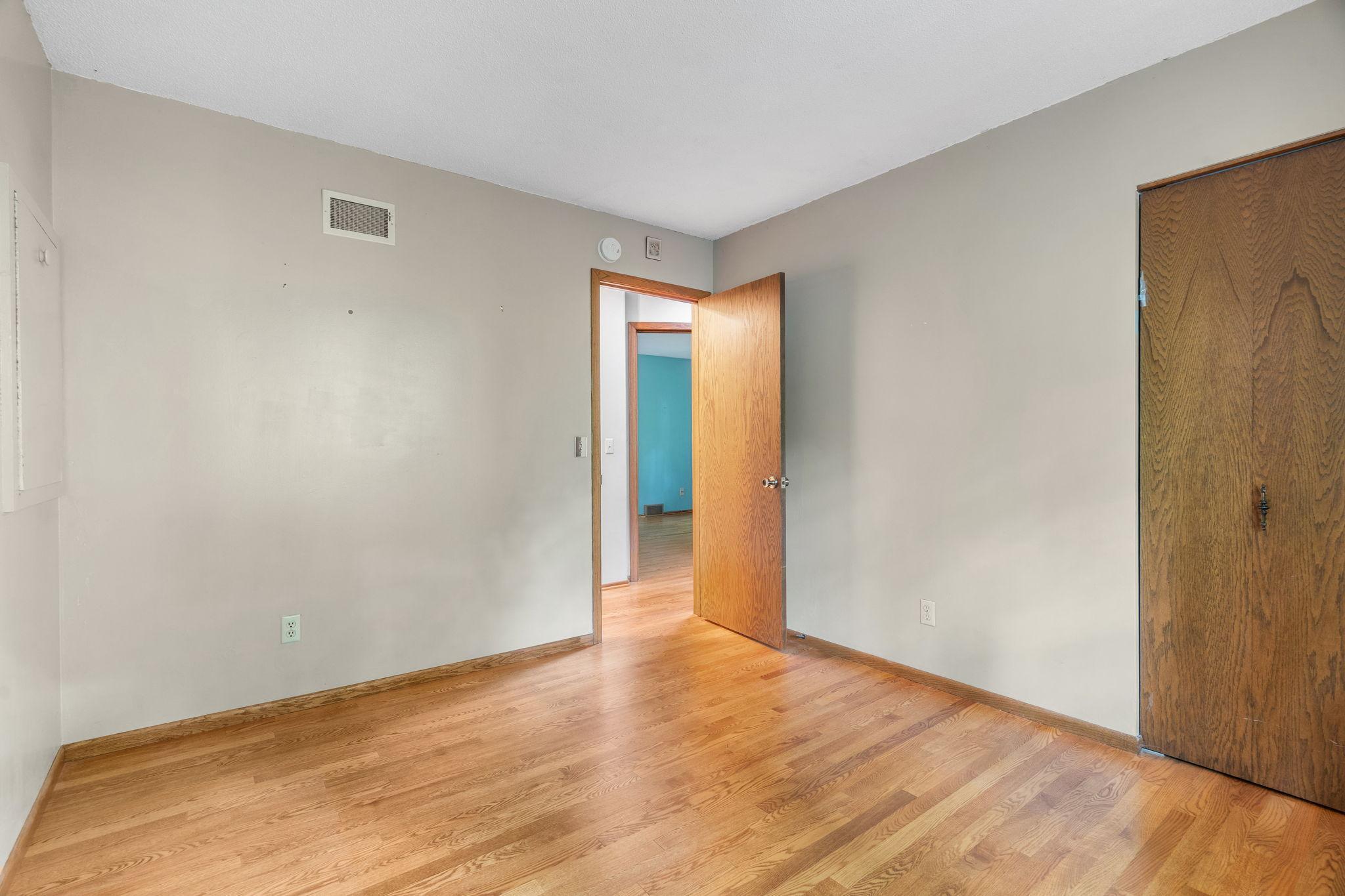 9530 Risewood Circle Eden Prairie, MN 55347 - Photo 33 of 39 Gallery Image 33