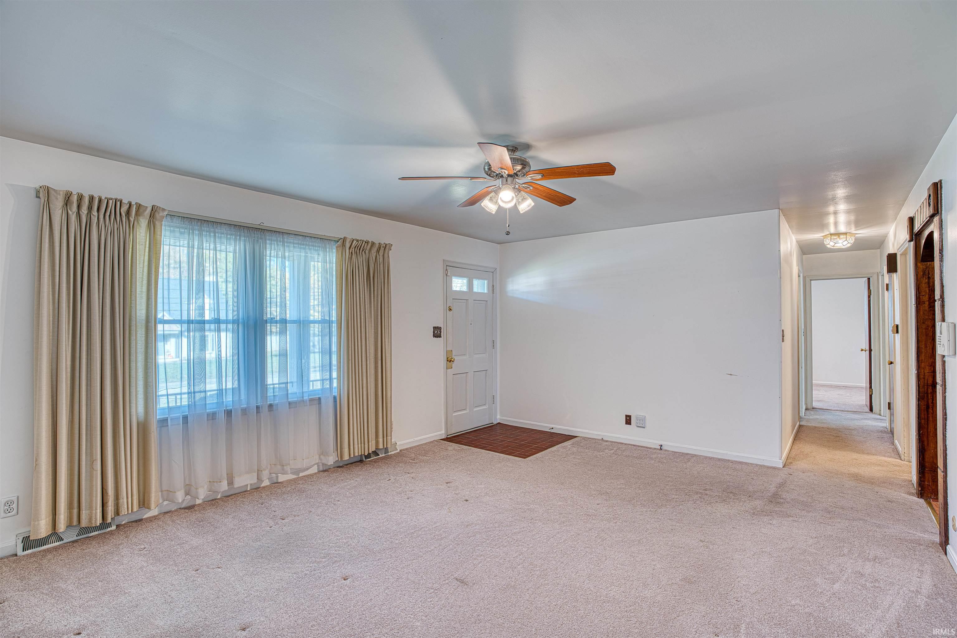 201 Sharon Road Newburgh, IN 47630 - Photo 5 of 36 Gallery Image 5
