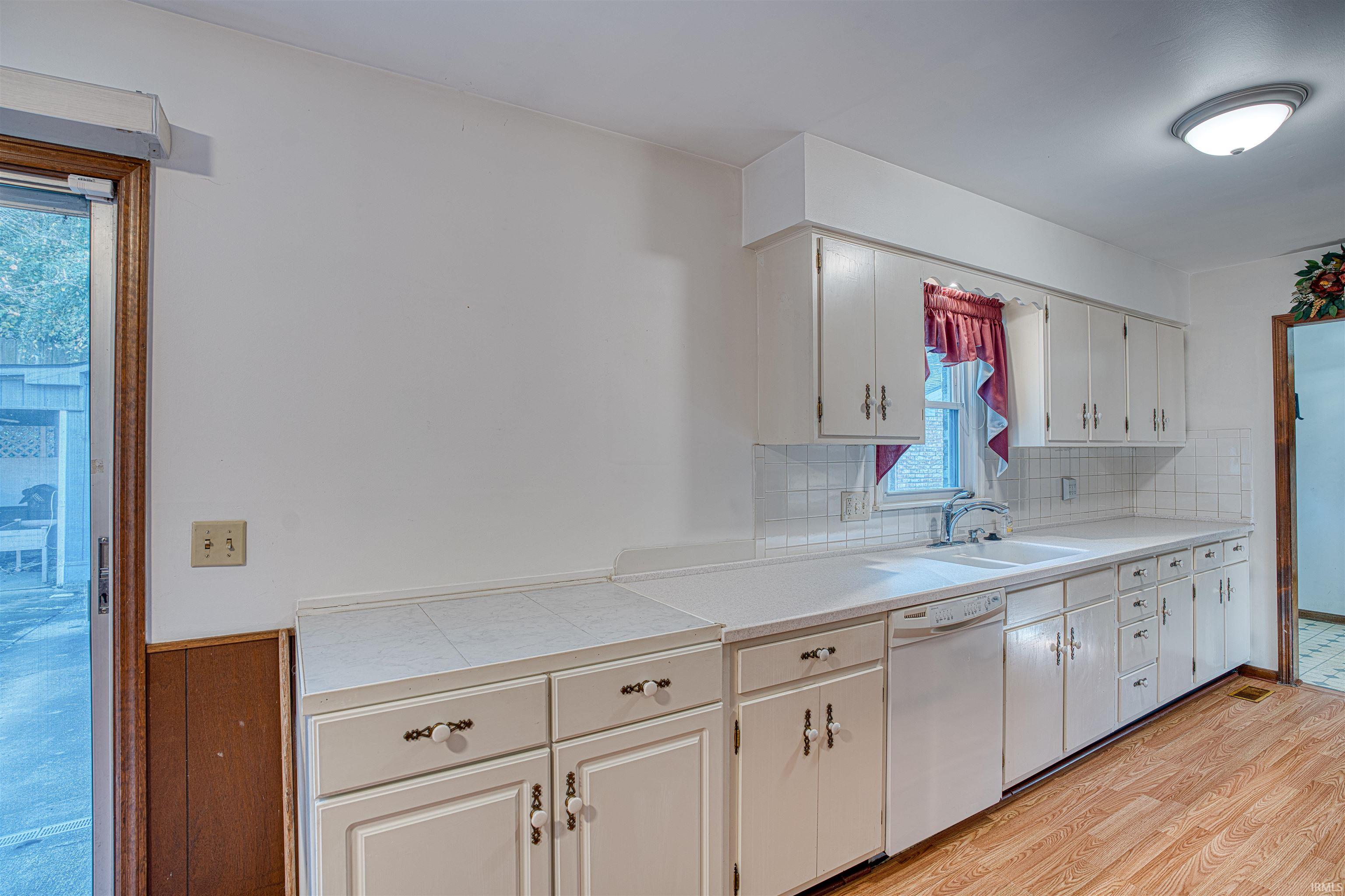 201 Sharon Road Newburgh, IN 47630 - Photo 7 of 36 Gallery Image 7