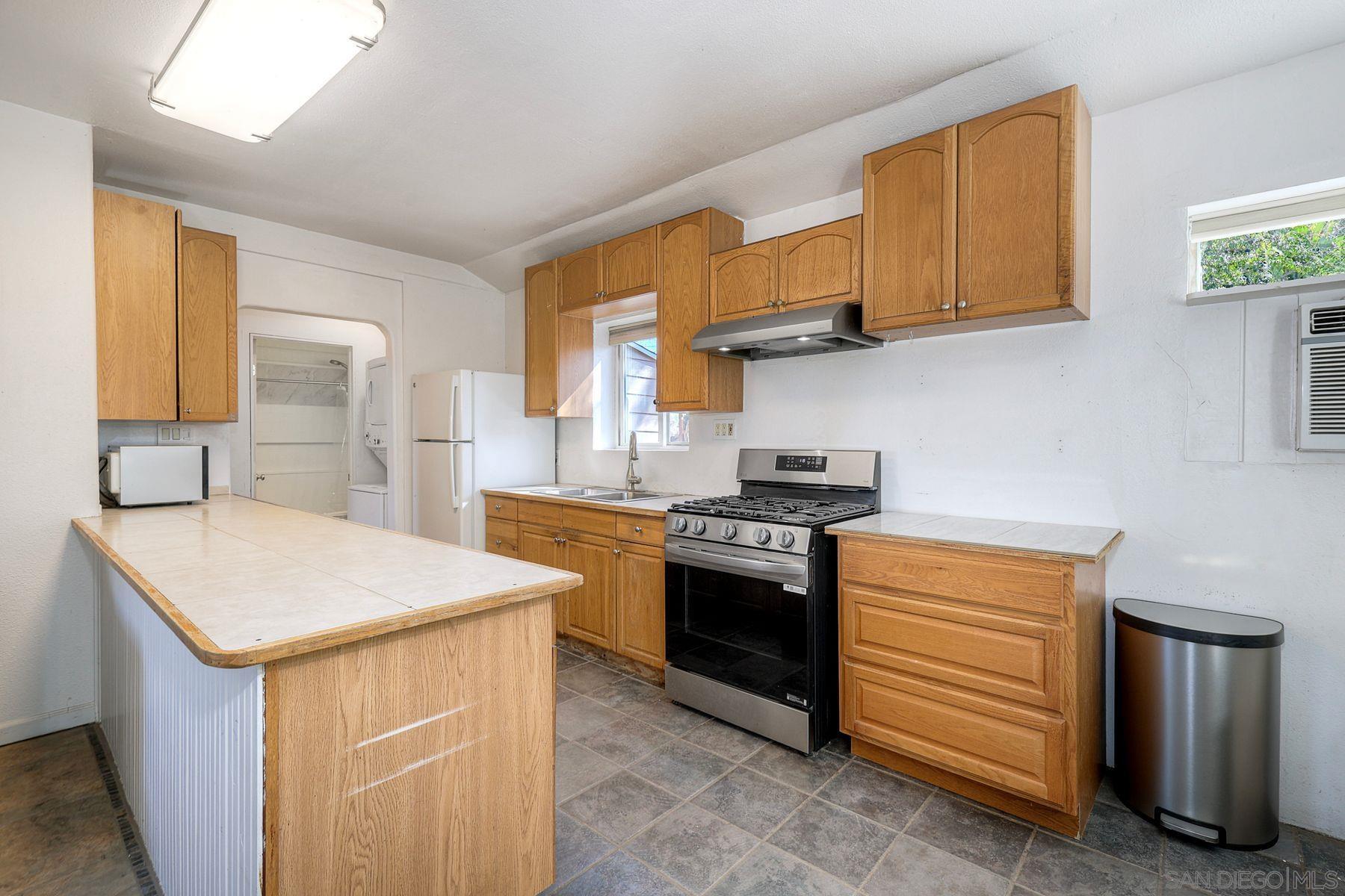 2371 Berry Street Lemon Grove, CA 91945 - Photo 27 of 55