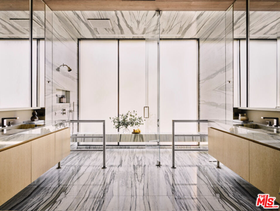 1655 Carla Ridge Beverly Hills, CA 90210 - Photo 14 of 25