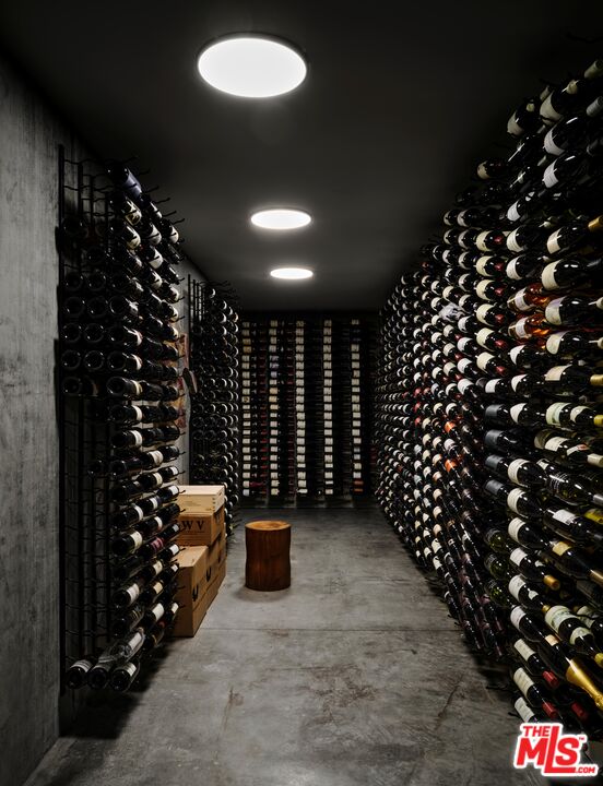 1655 Carla Ridge Beverly Hills, CA 90210 - Photo 20 of 25