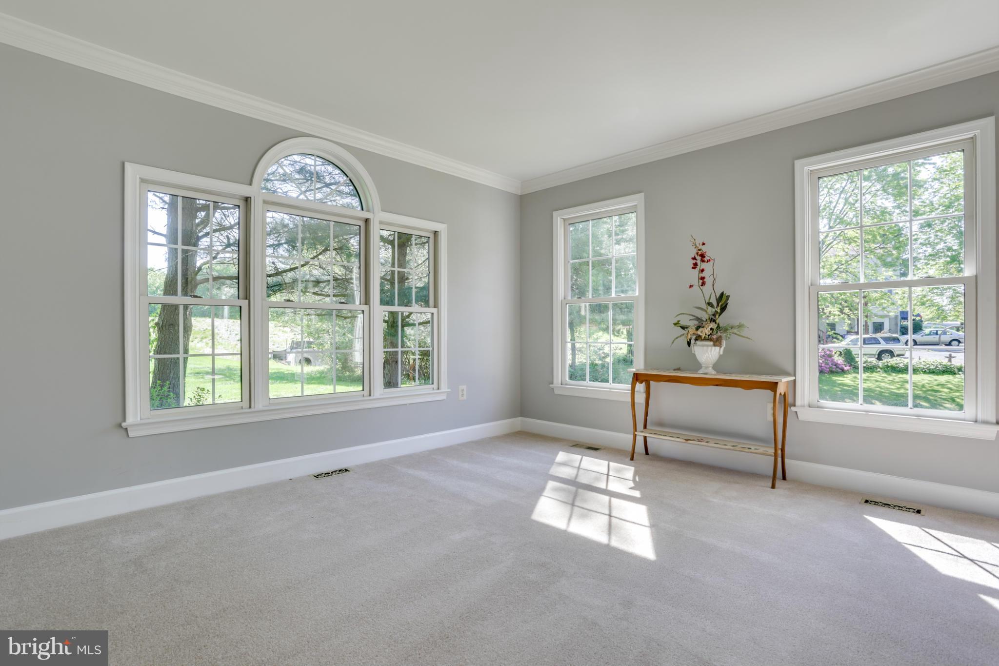 8274 Leishear Road Laurel, MD 20723 - Photo 4 of 30 Family Room