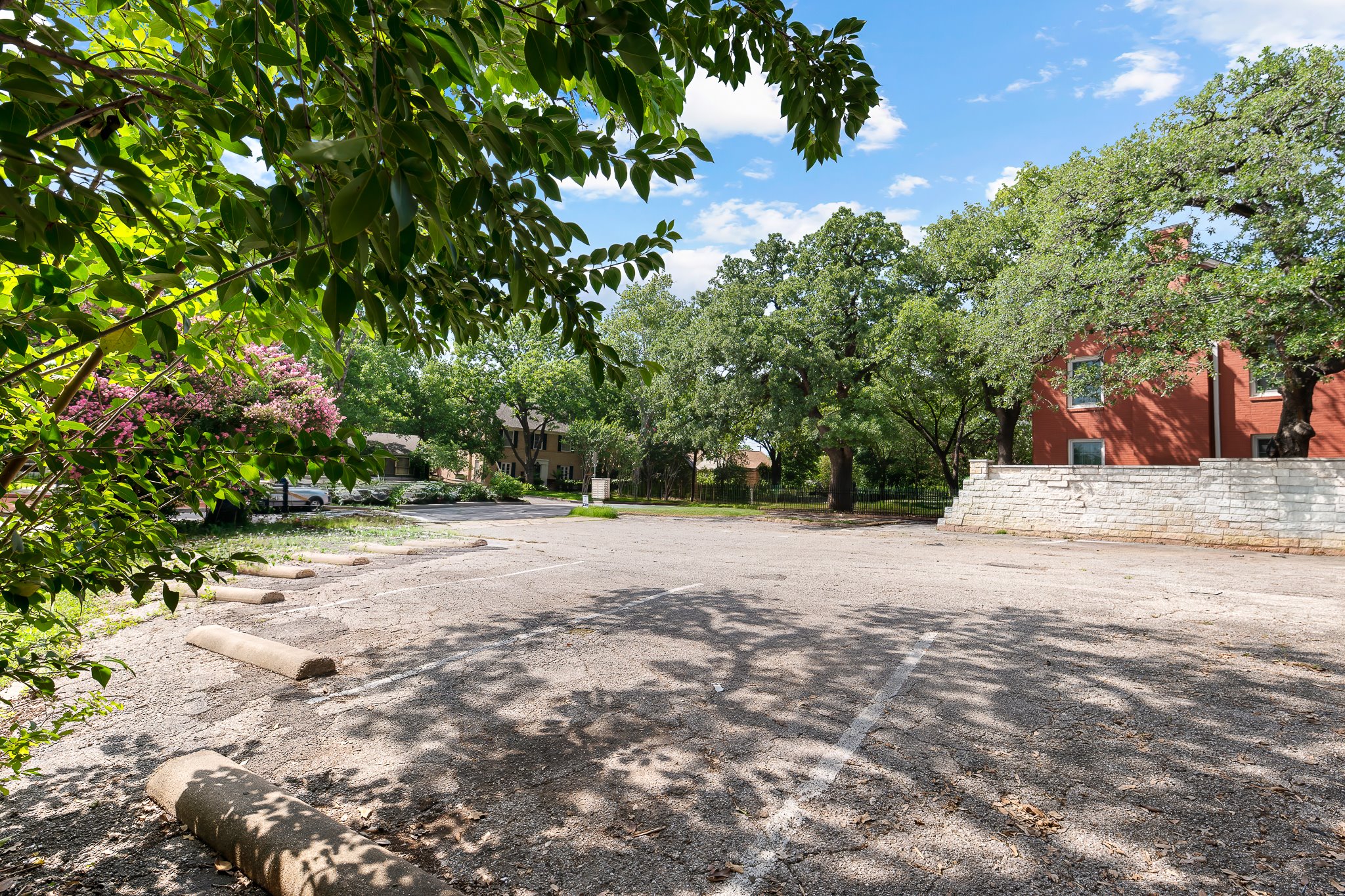 1405 Hartford Road, Unit 106 Austin, TX 78703 - Photo 2 of 30