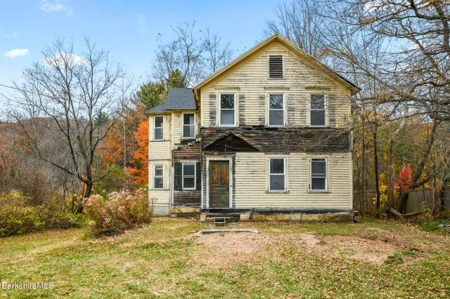 $215,000 | 1 Pittsfield Road, Lenox, MA 01240